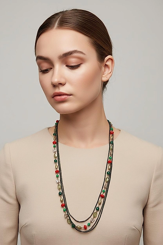 Çok Katlı Renkli Boncuklu Uzun Kolye