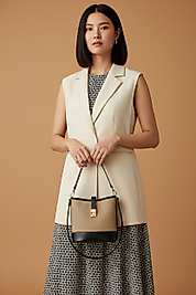 Bej Siyah Detaylı Şık Omuz Çantası – Günlük ve Klasik Kadın Çanta